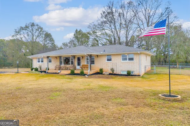 $329,000 | 975 Diamond Hill Neese Road, Colbert, GA 30628