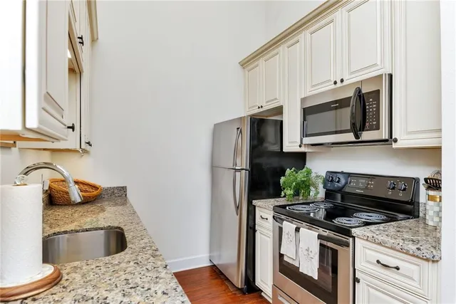 $390,500 | 3601 Camp Street, Unit 101, New Orleans, LA 70115