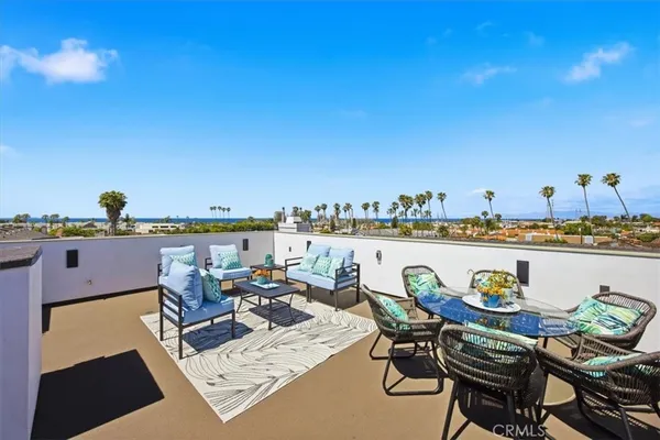 $2,449,000 | 617 North Irena Avenue, Unit B, Redondo Beach, CA 90277
