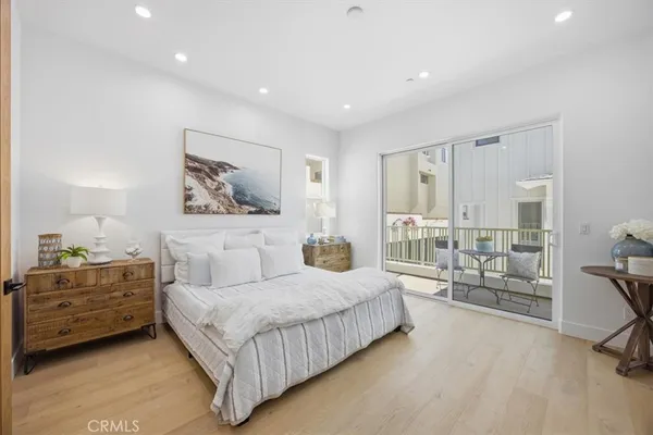 $2,449,000 | 617 North Irena Avenue, Unit B, Redondo Beach, CA 90277