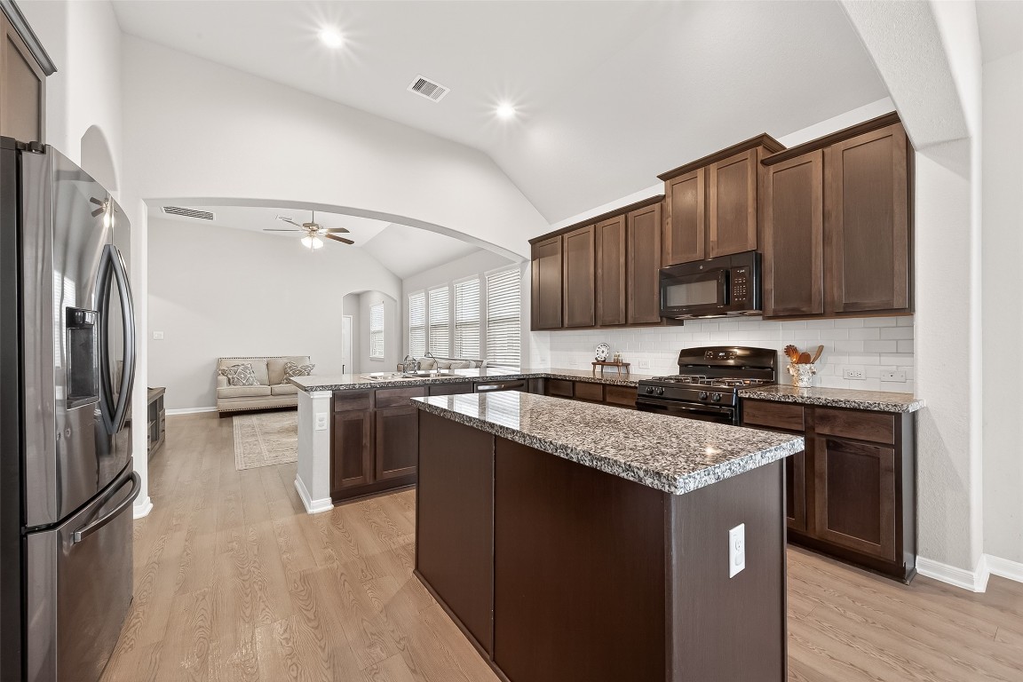 6027 Prince Place Drive Rosenberg, TX 77471 - Photo 14 of 39