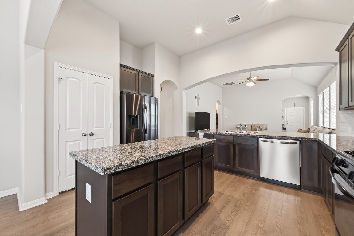 6027 Prince Place Drive Rosenberg, TX 77471 - Photo 15 of 39