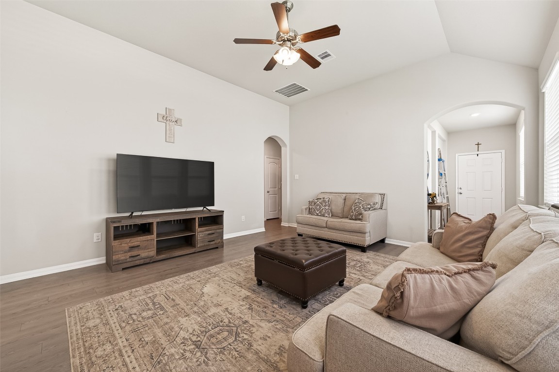 6027 Prince Place Drive Rosenberg, TX 77471 - Photo 6 of 39
