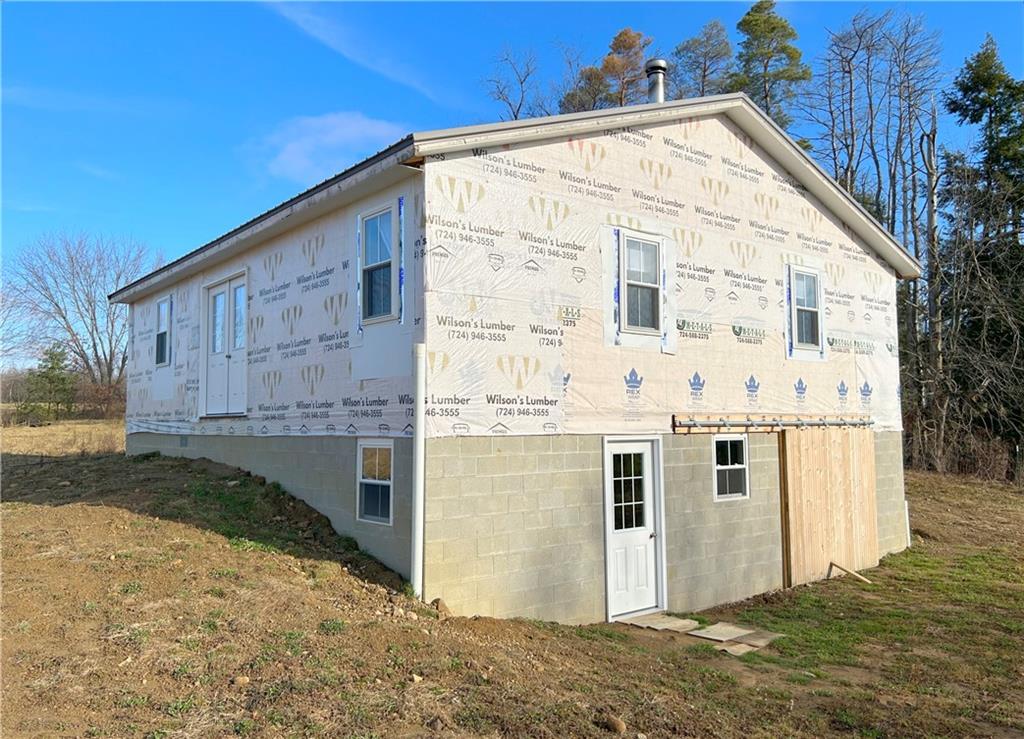 2503 Nashua Road New Castle, PA 16105 - Photo 5 of 10 a view of a house with a yard