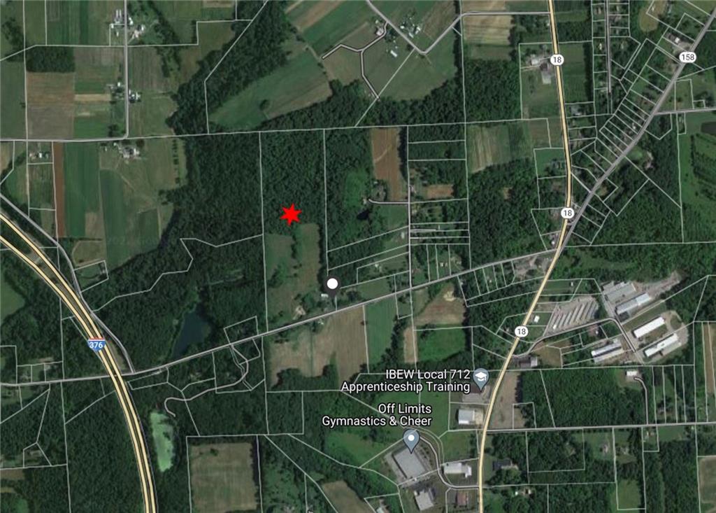 2503 Nashua Road New Castle, PA 16105 - Photo 10 of 10 a bathroom with a shower and a sink