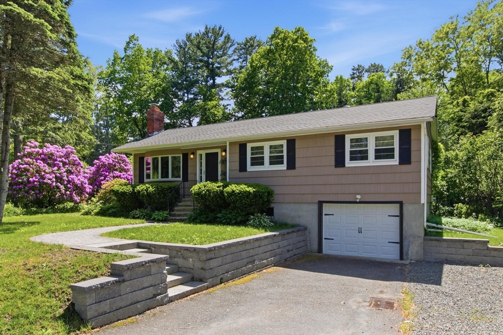 152 Lake Street Middleton, MA 01949 - Photo 1 of 33