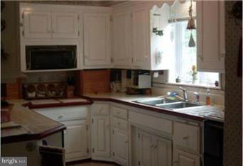 12230 Dover Road Owings Mills, MD 21117 - Photo 5 of 8 Kitchen -all appliances convey!