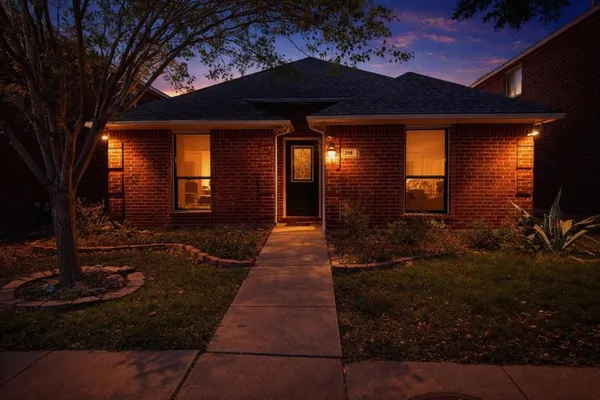 $2,200 | 3901 Granby Lane, Flower Mound, TX 75028