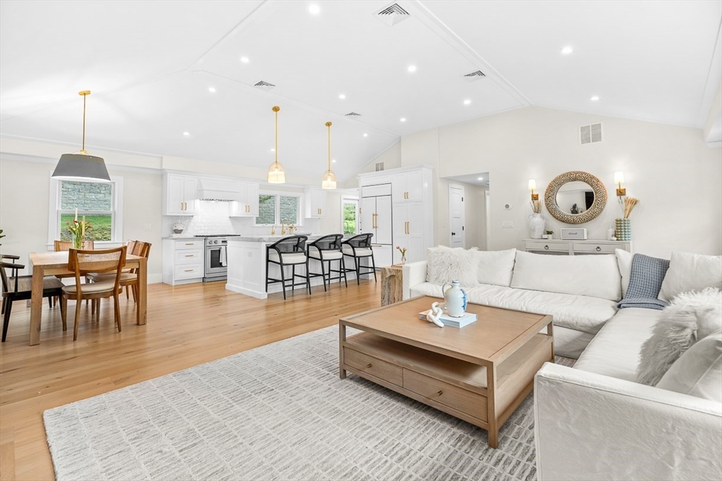 41 Sunset Road Winchester, MA 01890 - Photo 13 of 42