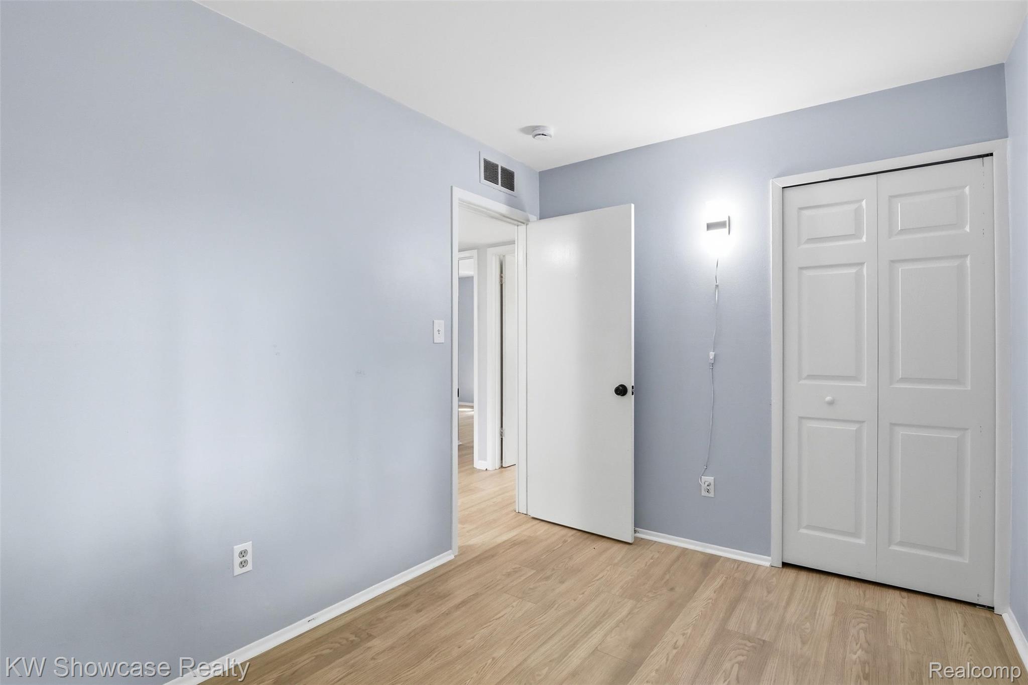 801 Farnsworth Road White Lake, MI 48386 - Photo 18 of 30 22-DSC02314.jpg