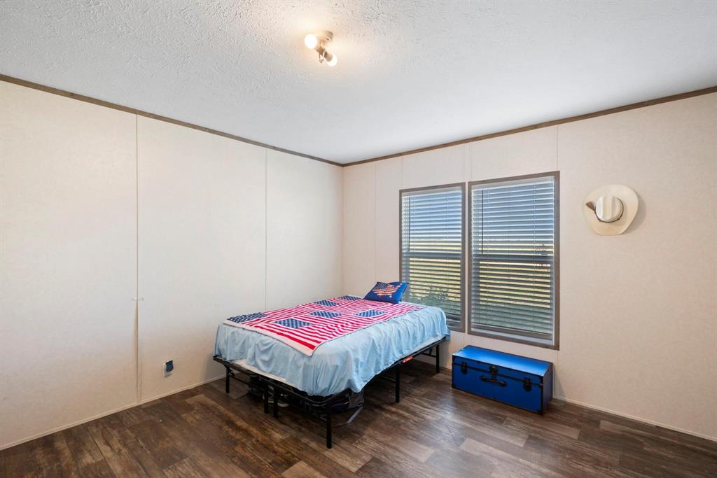 10026 County Rd NW 4350 Frost, TX 76641 - Photo 17 of 32