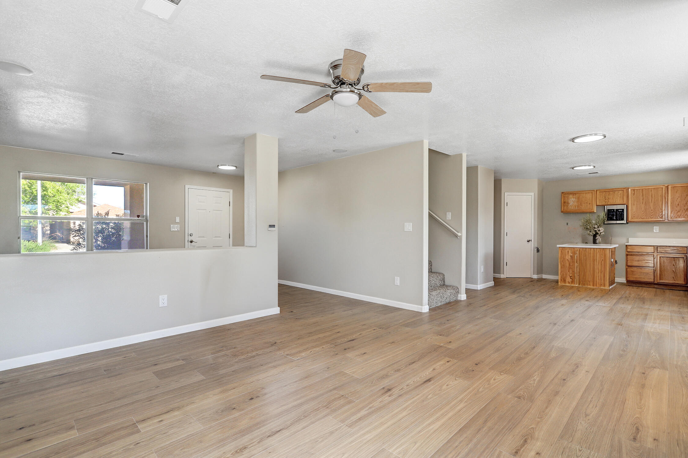 7928 Stephan Road Southwest Albuquerque, NM 87121 - Photo 6 of 33 Gallery Image 6