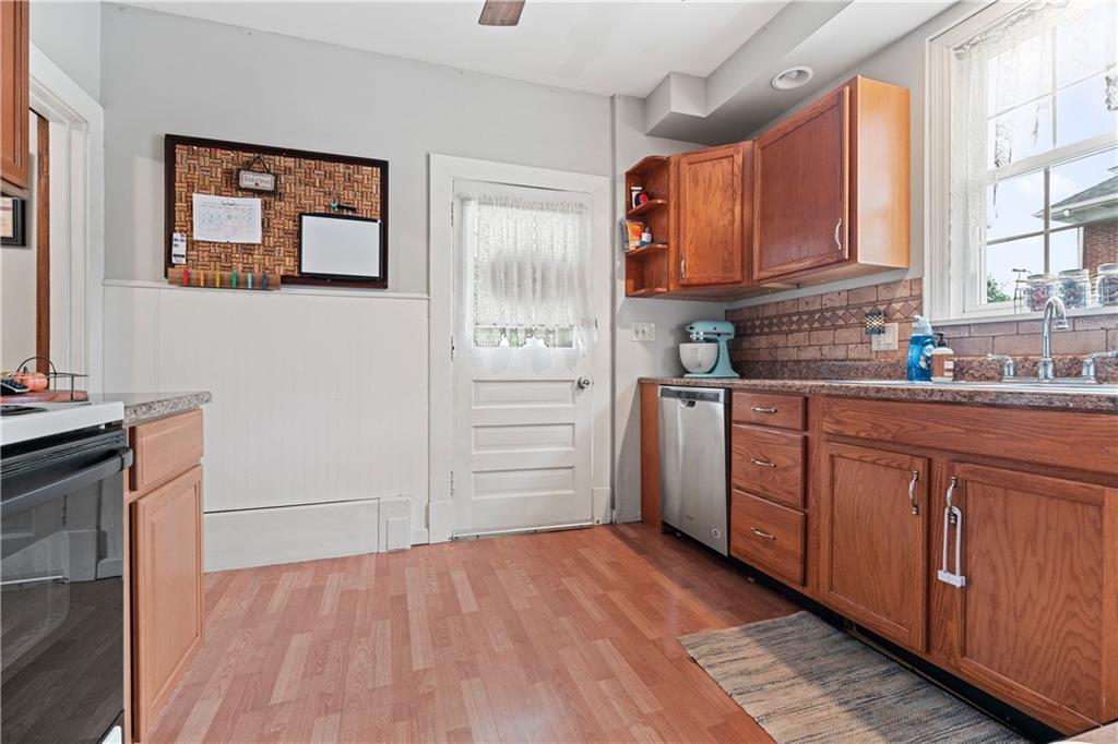 830 Bower Hill Road Bridgeville, PA 15017 - Photo 11 of 25 Gallery Image 11