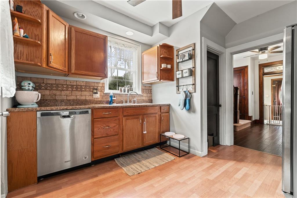 830 Bower Hill Road Bridgeville, PA 15017 - Photo 9 of 25 Gallery Image 9