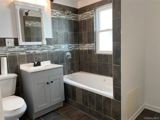 $1,250 | 114-36 194th Street | St. Albans