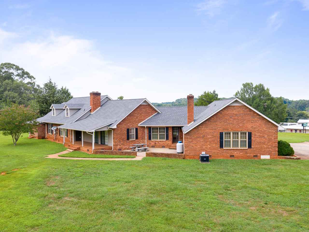 8791 Highway 9 Inman, SC 29349 - Photo 34 of 36