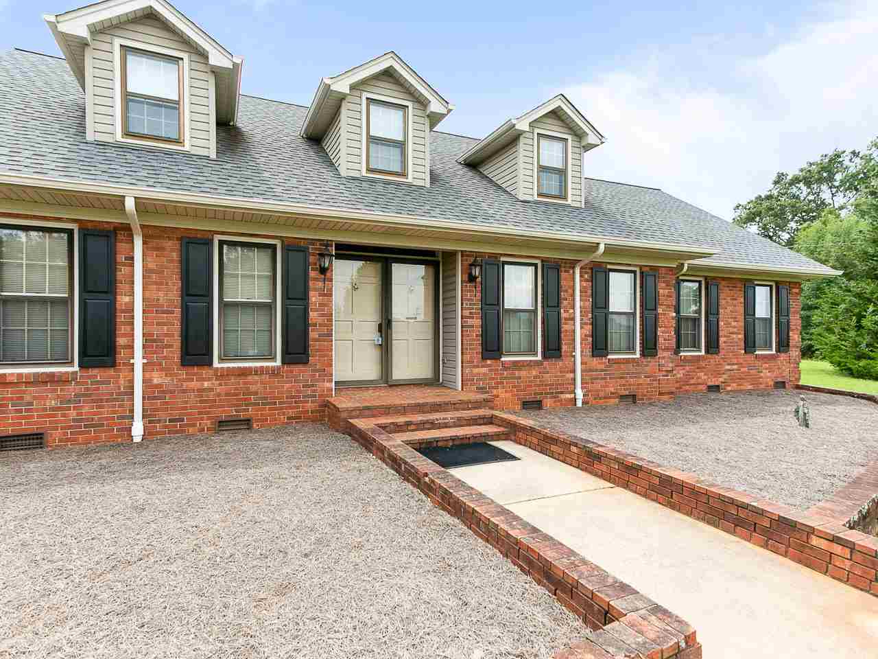 8791 Highway 9 Inman, SC 29349 - Photo 4 of 36