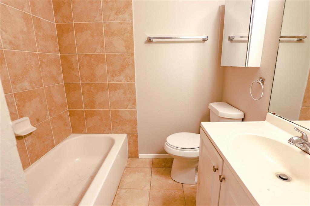 503 Crowley Road Arlington, TX 76012 - Photo 12 of 13