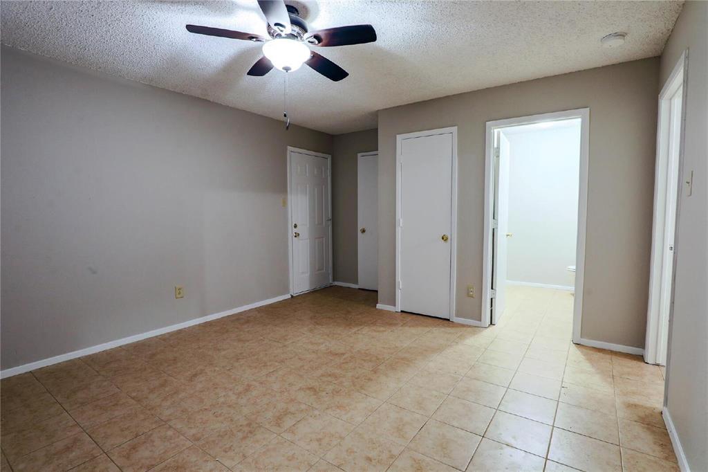 503 Crowley Road Arlington, TX 76012 - Photo 10 of 13