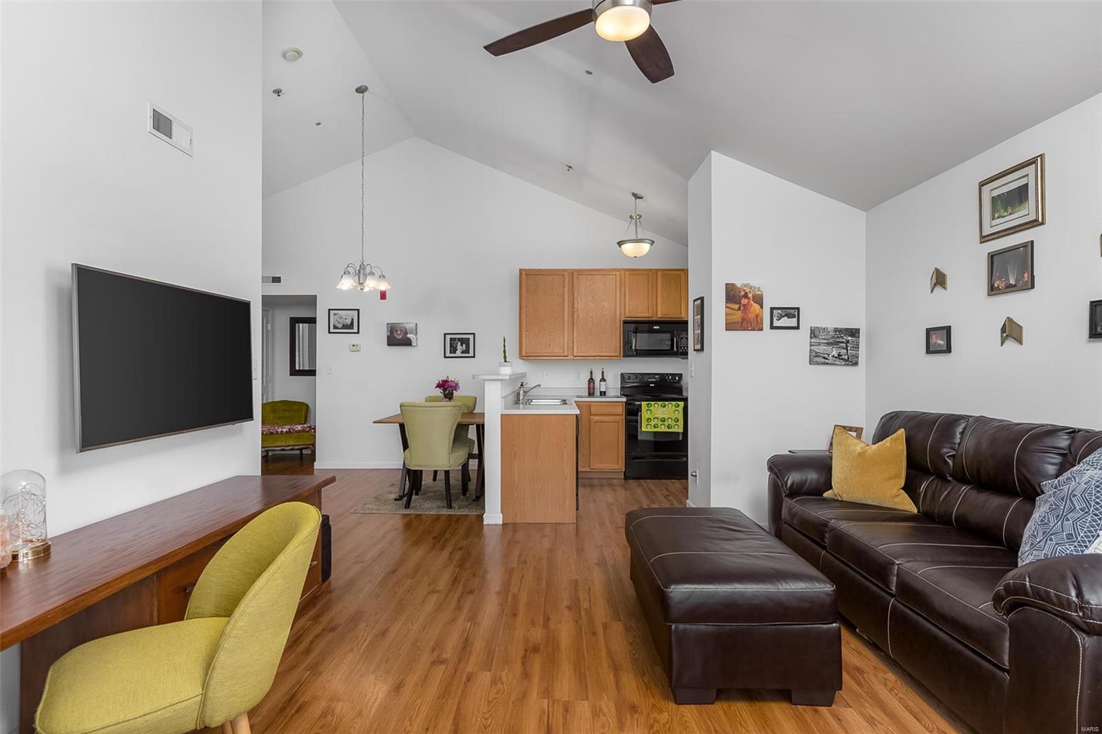 11300 Spring Creek Lane, Unit 3A O'Fallon, MO 63368 - Photo 6 of 30
