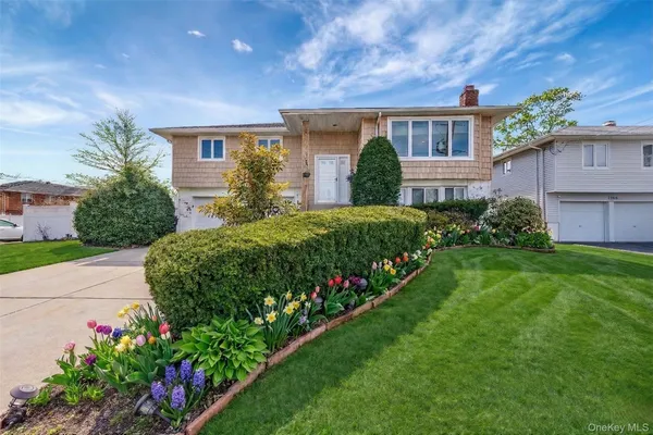 $799,000 | 2175 Legion Street, Bellmore, NY 11710