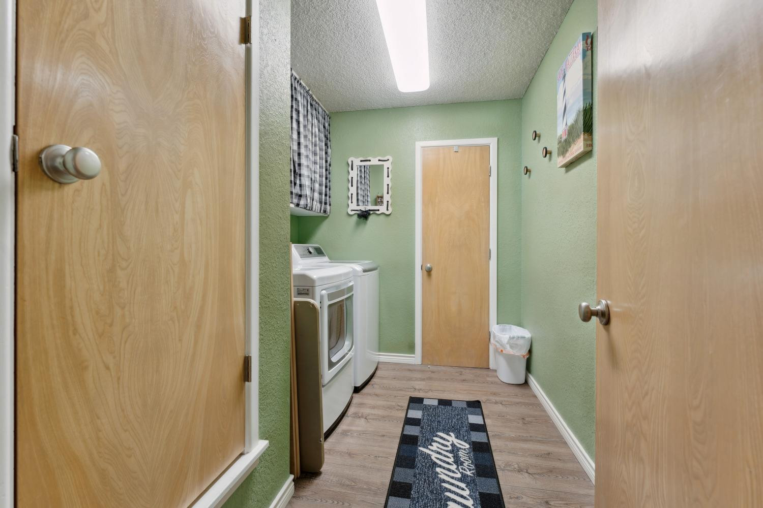 1613 Ave H Abernathy, TX 79311 - Photo 22 of 24 Laundry Room