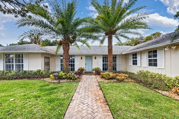 $1,250,000 | 291 Country Club Drive, Tequesta, FL 33469