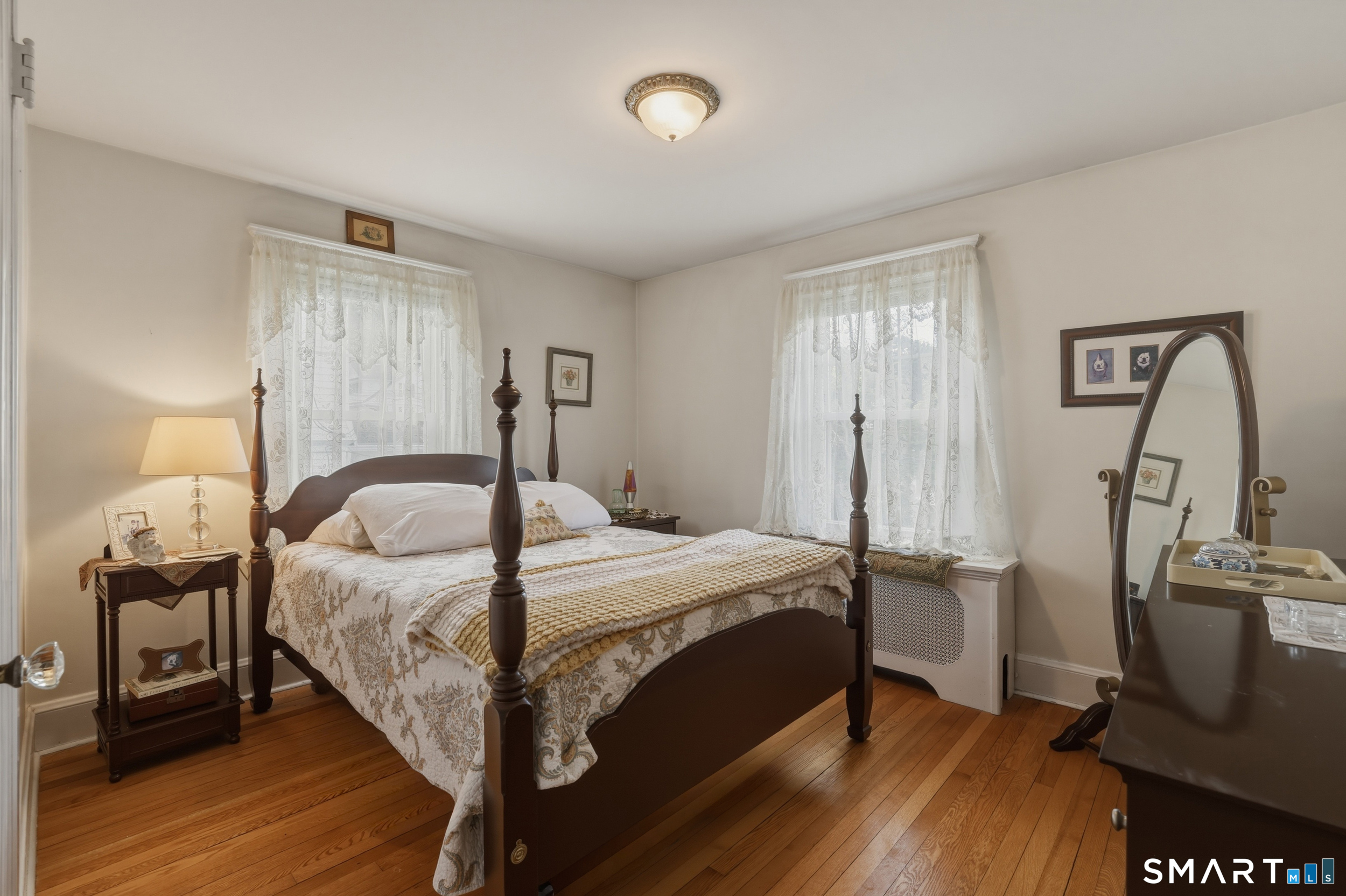 29 Wayland Avenue Waterbury, CT 06708 - Photo 16 of 33 Primary Bedroom