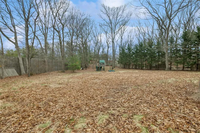 $1,199,000 | 9 Jeanine Court, Dix Hills, NY 11746