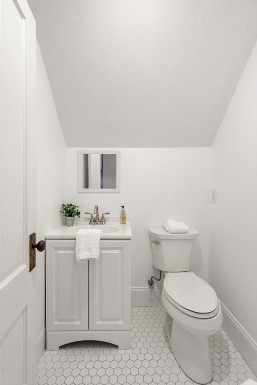 49 Tennyson Street, Unit 2 Somerville, MA 02145 - Photo 20 of 27