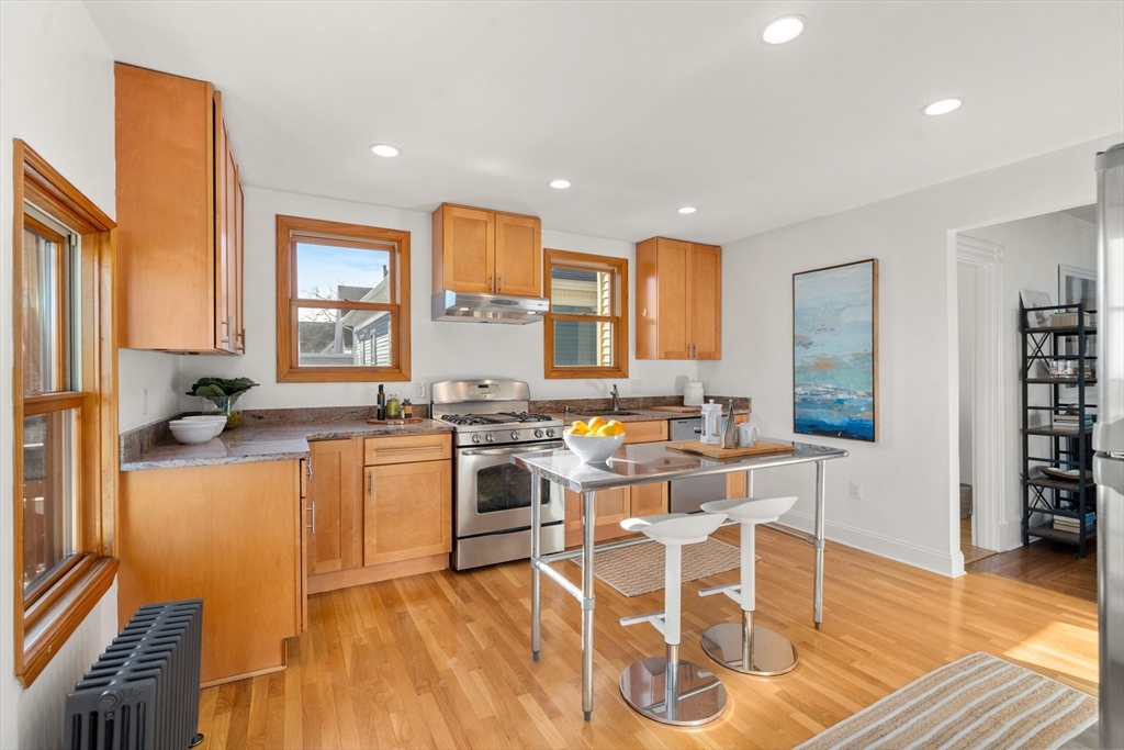 49 Tennyson Street, Unit 2 Somerville, MA 02145 - Photo 4 of 27