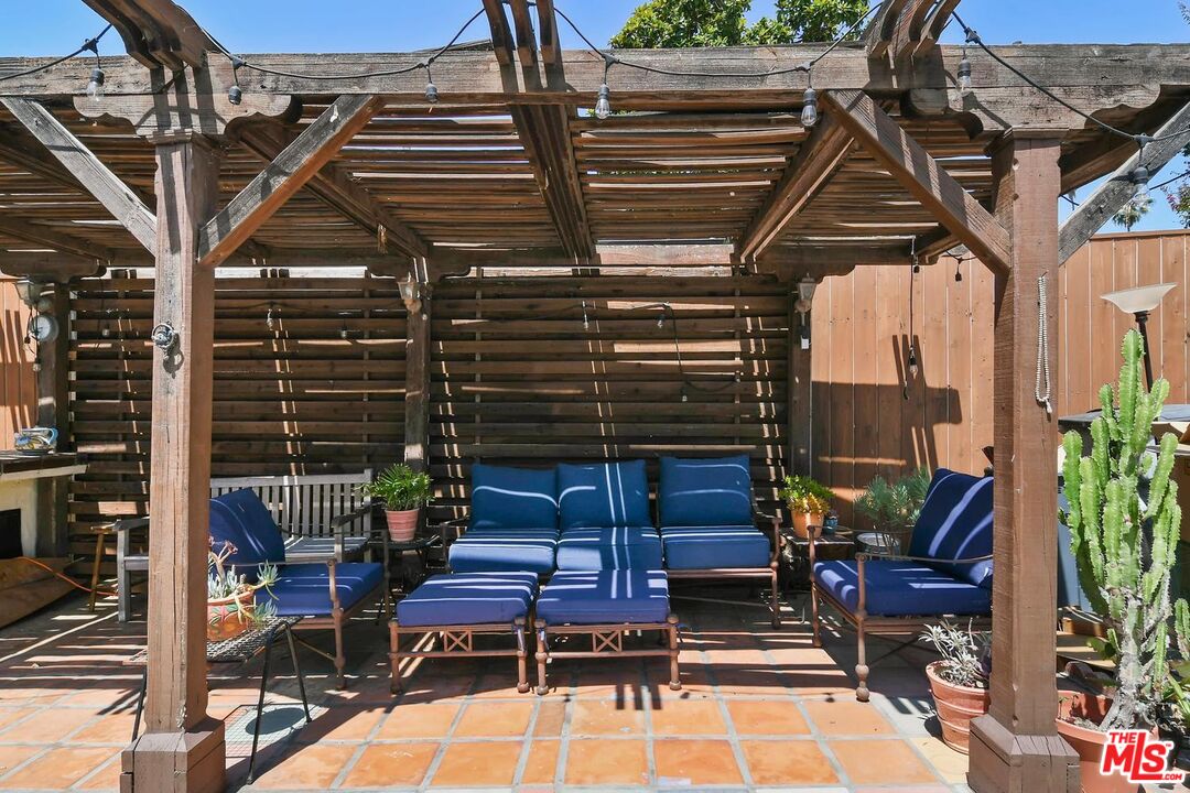 831 East Rio Grande Street Pasadena, CA 91104 - Photo 32 of 43