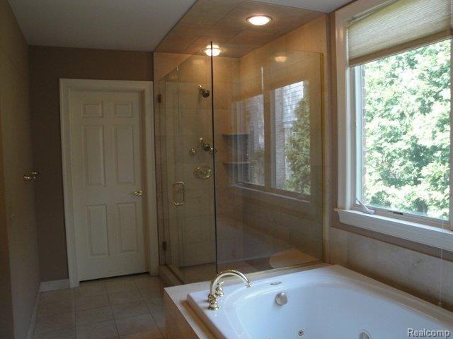237 Ridge Road Grosse Pointe, MI 48236 - Photo 18 of 25 DSC01581.JPG