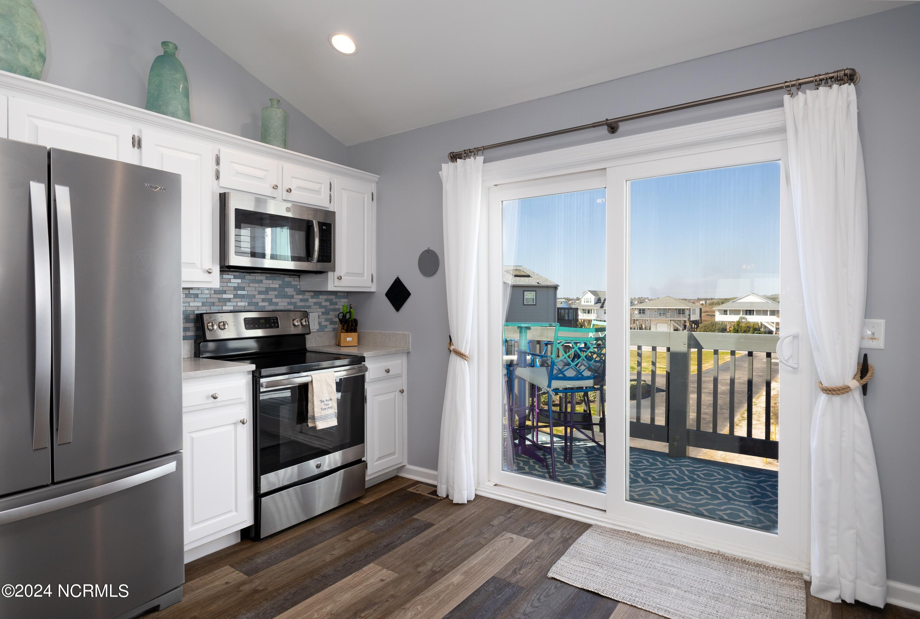 1928 New River Inlet Road, Unit 226 North Topsail Beach, NC 28460 - Photo 16 of 48 24