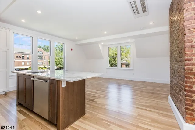 $5,500 | 63 Park Street, Unit 1, Montclair, NJ 07042