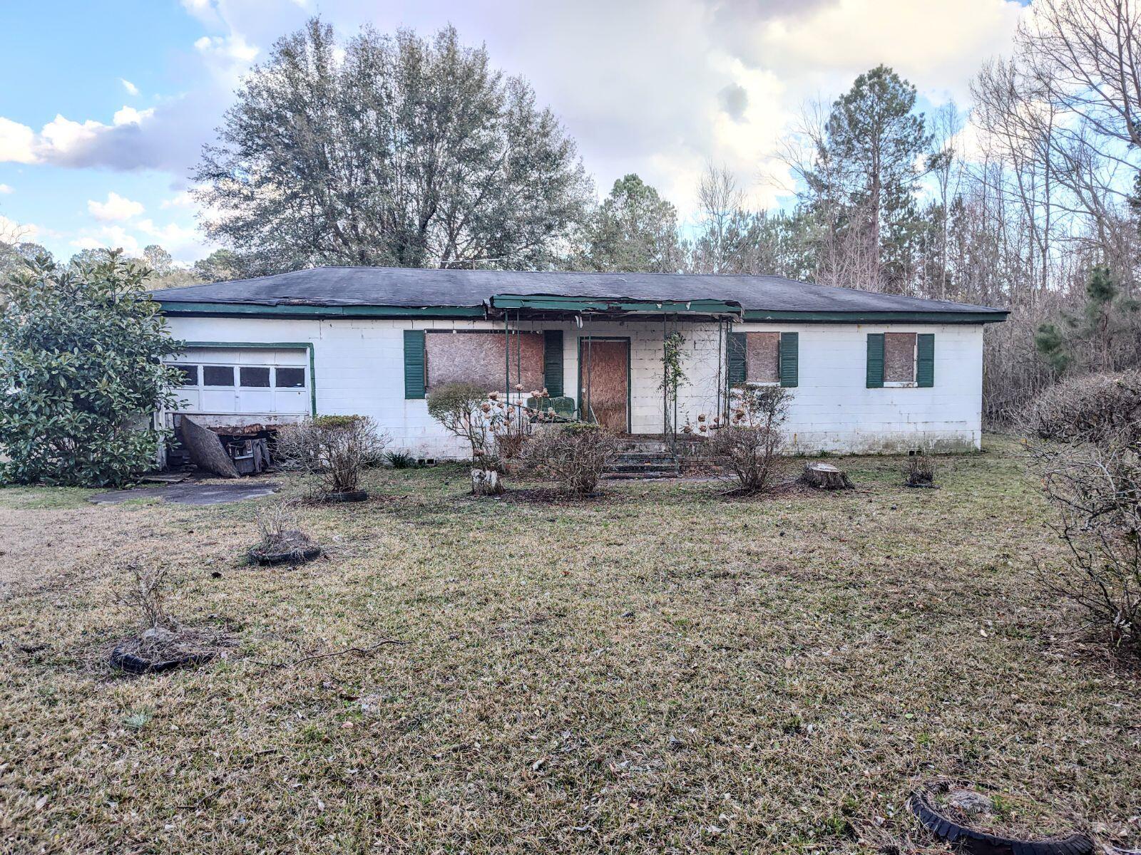 1045 Gaddist Road Ridgeville, SC 29472 - Photo 1 of 2 -4762979366924160049