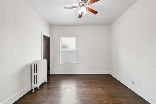 $2,950 | 10226 South Charles Street, Unit 1, Chicago, IL 60643