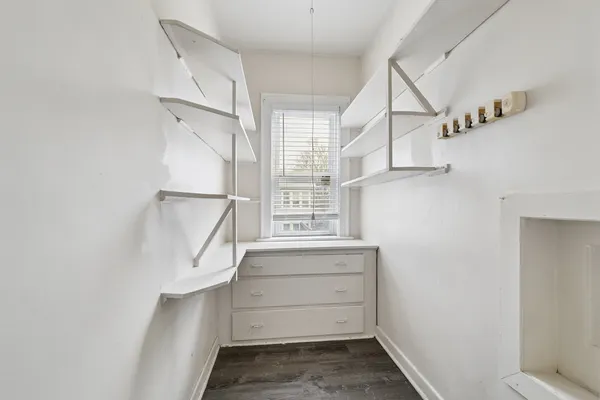 $2,950 | 10226 South Charles Street, Unit 1, Chicago, IL 60643