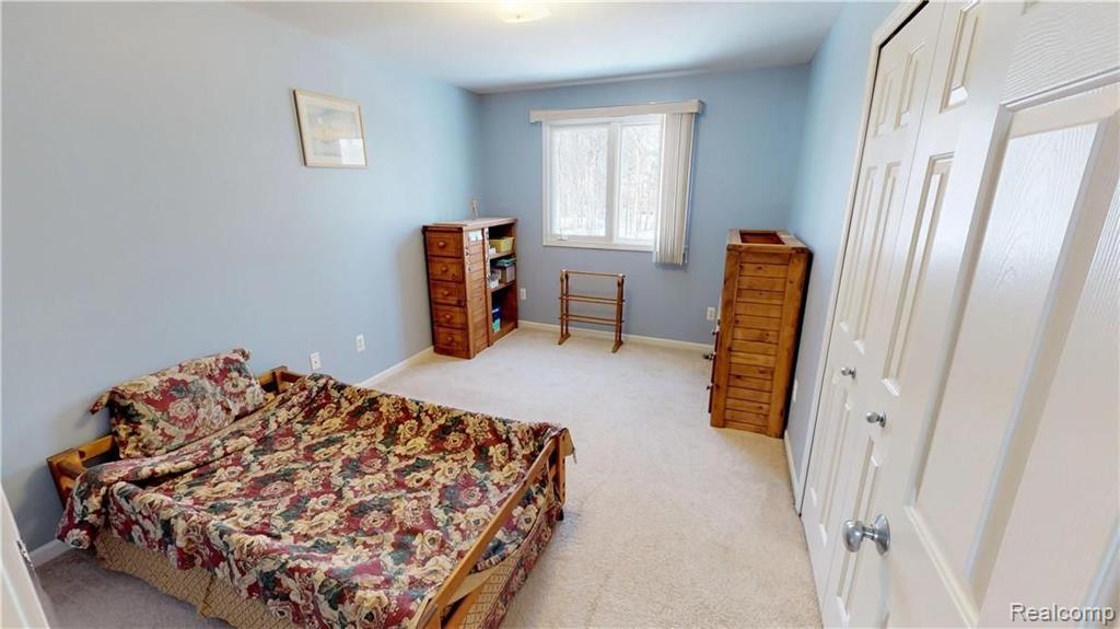 411 Mystic Valley Rochester Hills, MI 48307 - Photo 20 of 30