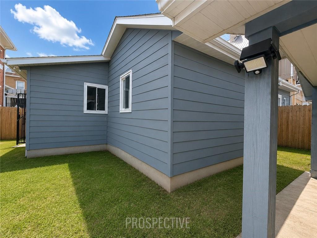 215 Maple Street Kittanning, PA 16201 - Photo 36 of 39 a view of a backyard with a tub