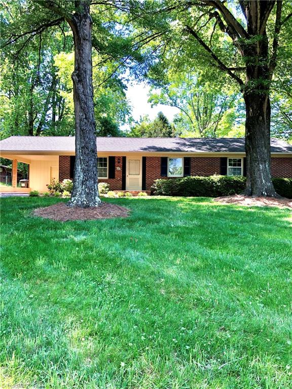 2330 Amelia Road Pfafftown, NC 27040 - Photo 3 of 10 Gallery Image 3
