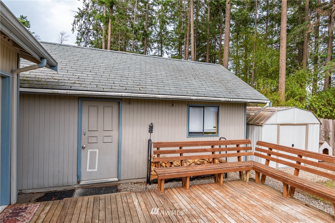 1070 Ridgeway Drive Oak Harbor, WA 98277 - Photo 19 of 23 Gallery Image 19