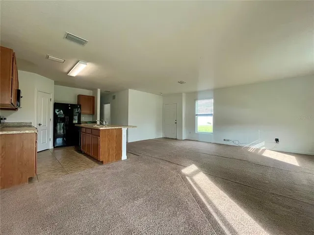 $2,100 | 741 Ashentree Drive, Plant City, FL 33563