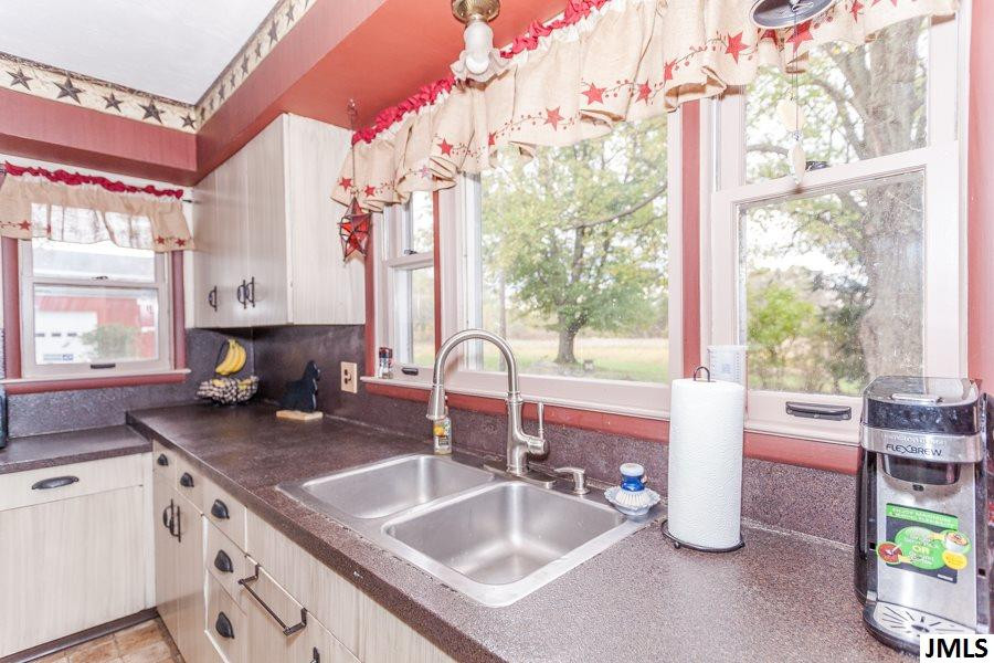 7421 Deweese Road Jackson, MI 49201 - Photo 12 of 30 Photo 13