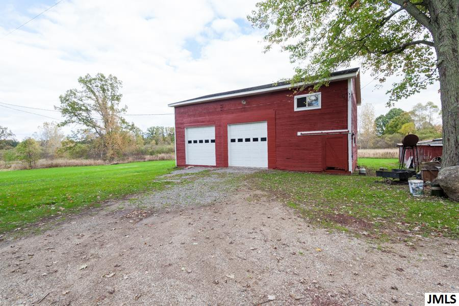 7421 Deweese Road Jackson, MI 49201 - Photo 2 of 30 Photo 2