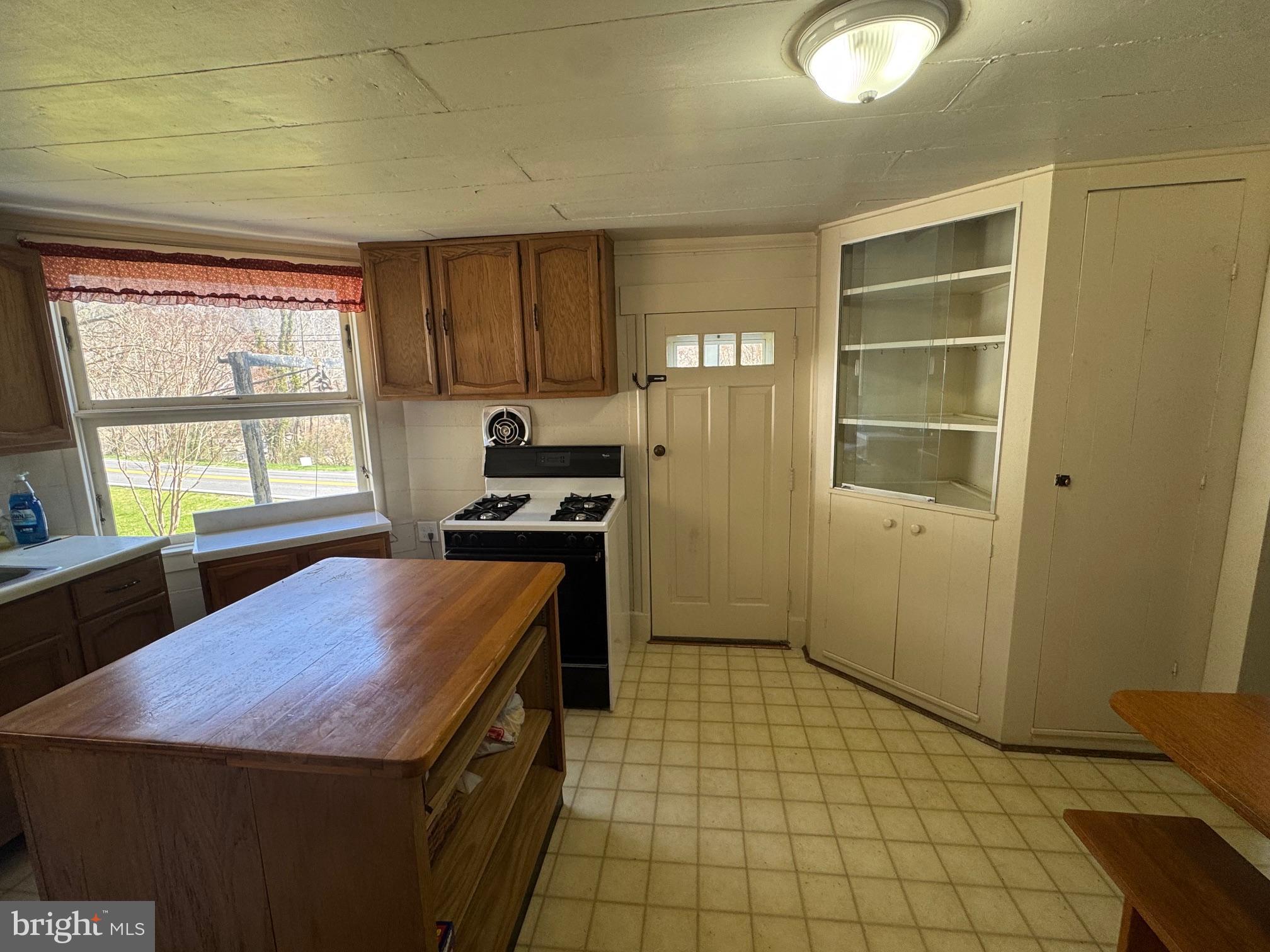 18250 South Fork Road Moorefield, WV 26836 - Photo 12 of 76