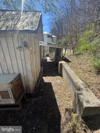 $275,000 | 18250 South Fork Road, Moorefield, WV 26836