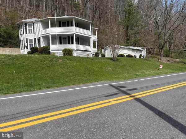 $275,000 | 18250 South Fork Road, Moorefield, WV 26836