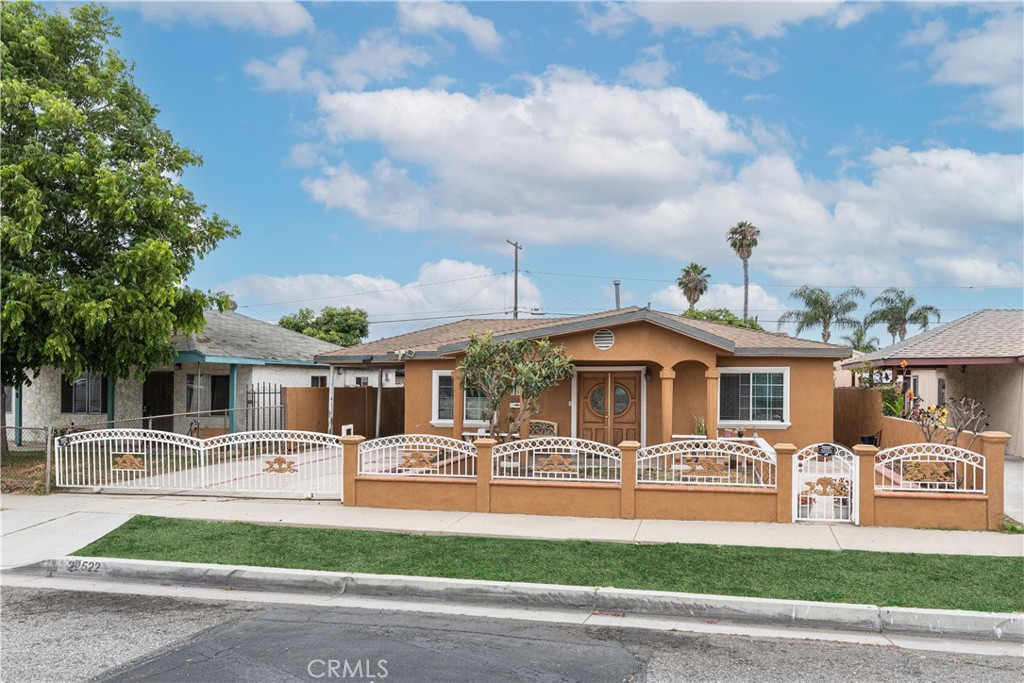 22522 Catskill Avenue Carson, CA 90745 - Photo 2 of 19