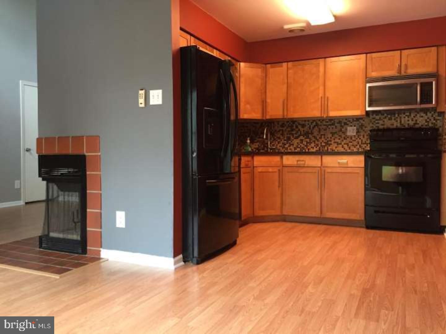 87 Whetstone Road Horsham, PA 19044 - Photo 5 of 10 Kitchen
